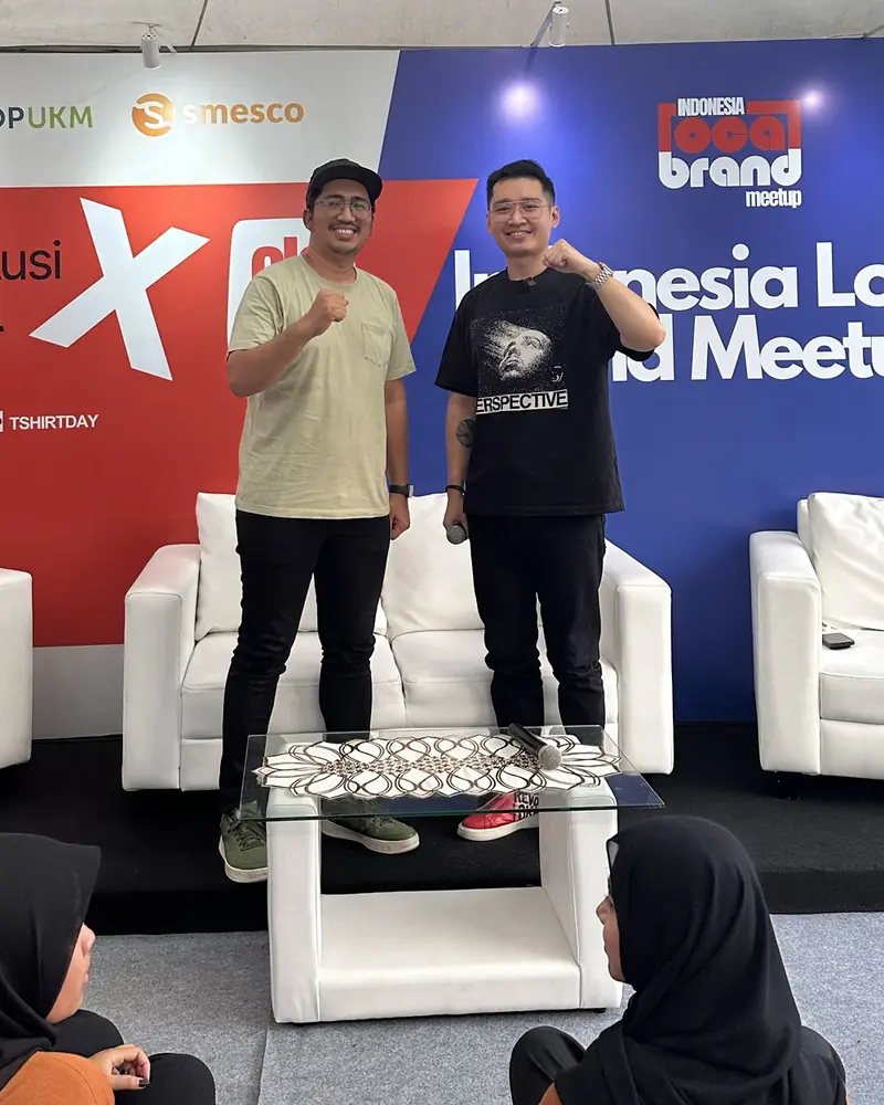 Thobroni Ali di panggung Revolusi Lokal x Indonesia Local Brand Meetup